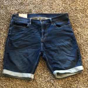 Men’s Hollister jean shorts size 33